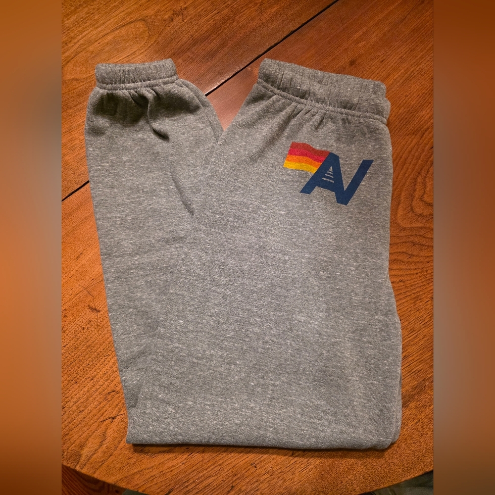 NWOT- AN Logo Sweatpants- Sz L - Picture 2 of 4